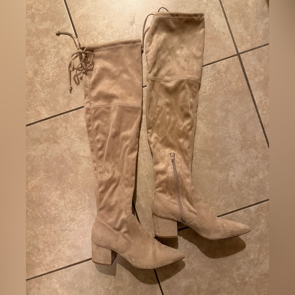 •• Over-the-Knee Boots ••